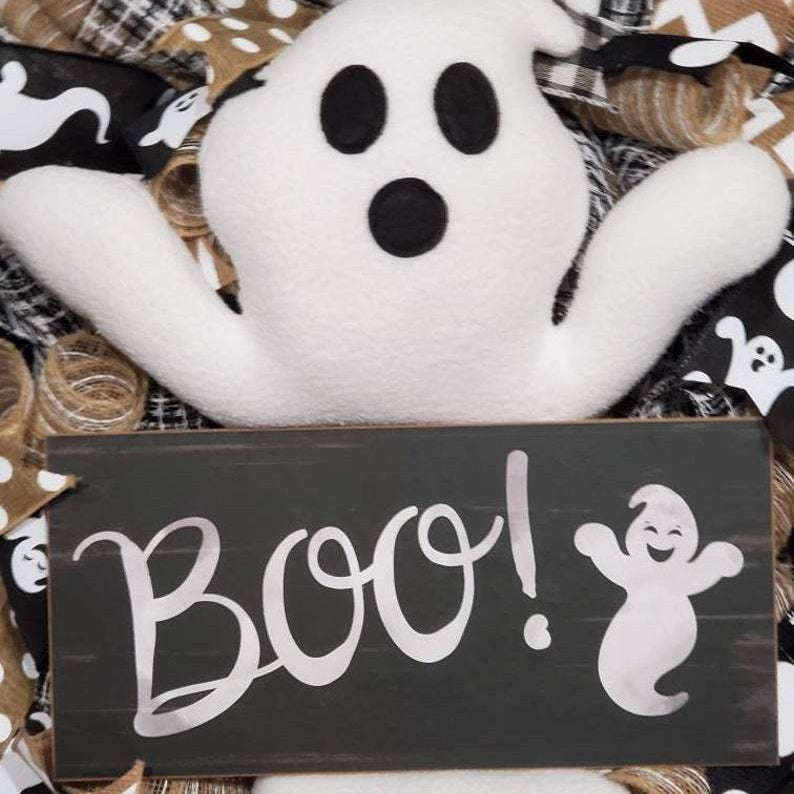 Boo Ghost Halloween Wreath